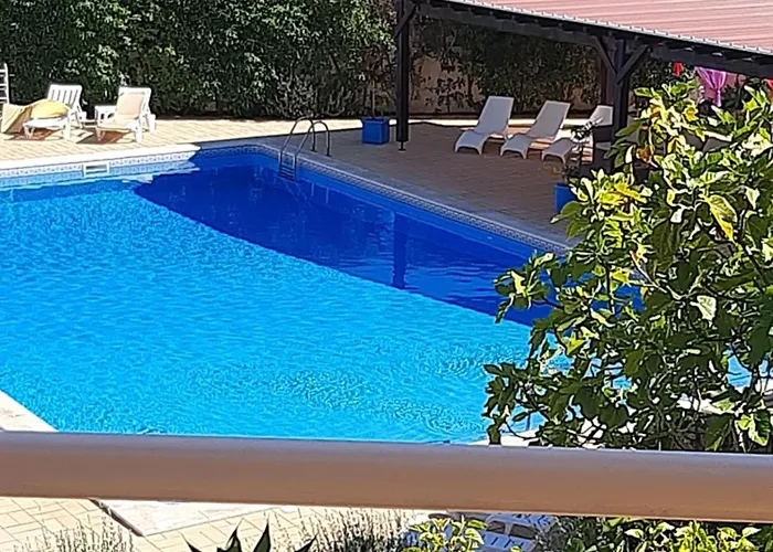 Lucie Lime Gasthuis 4*